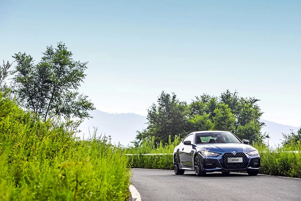 新宝马4系双门轿跑车价格,全新bmw4系双门轿跑车来袭
