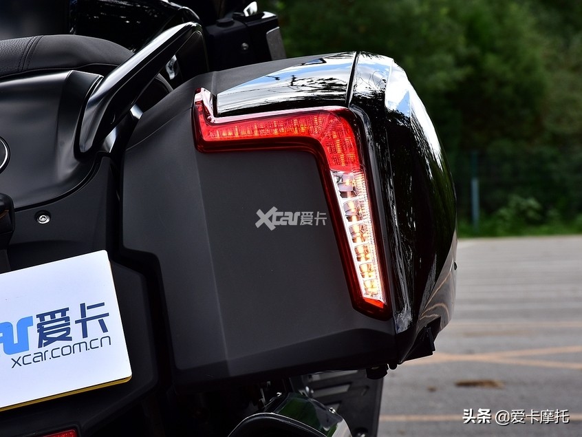 宝马k1600b和哈雷公路滑翔,哈雷k1600