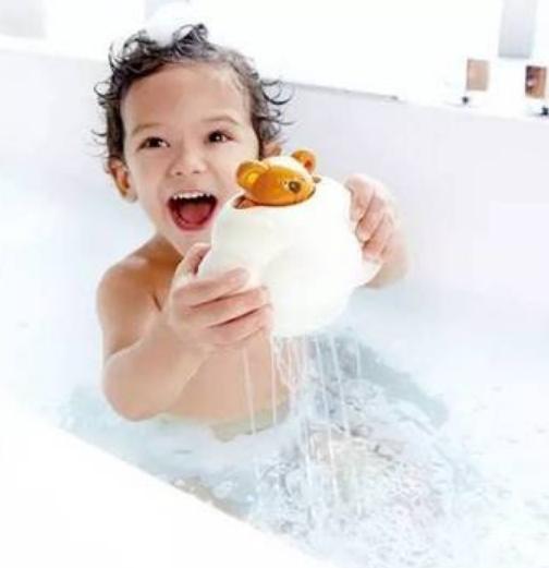 婴儿干性湿疹抹护肤品没有激素,宝宝湿疹要选抗过敏保湿护肤品