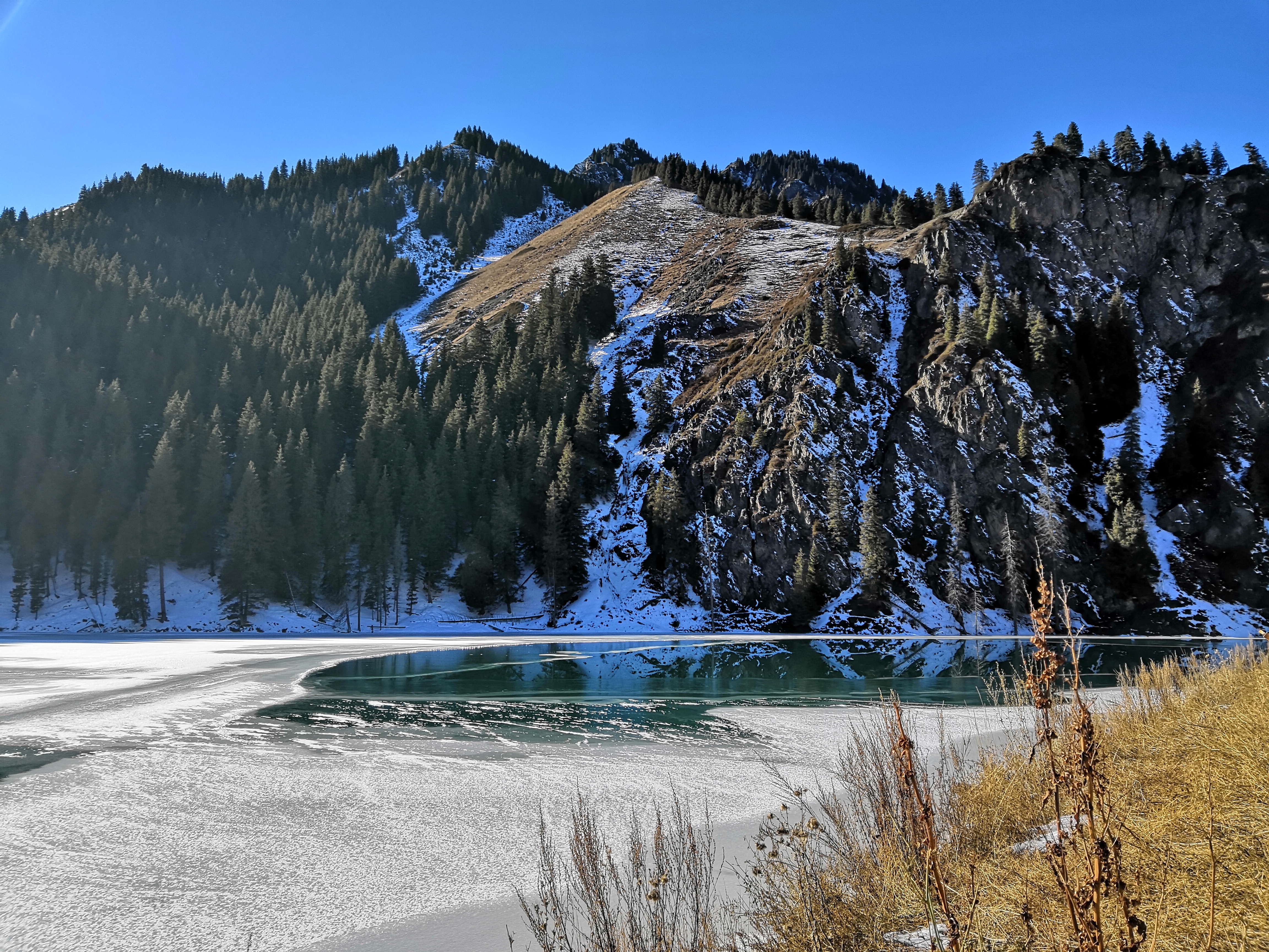 新疆北疆旅游攻略,南疆北疆旅游必去十大景点