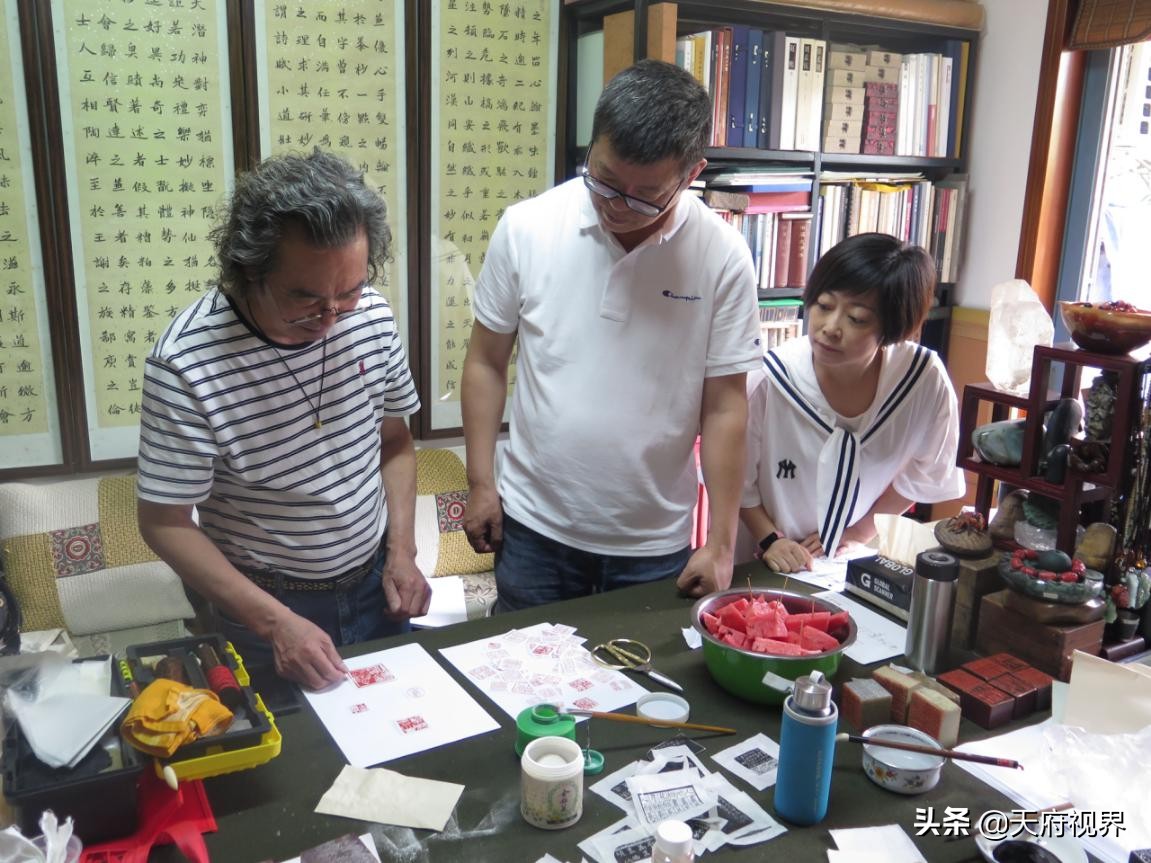 健身、习字、治印、绘画、喝酒古稀书画家潘锡仁的5大爱好