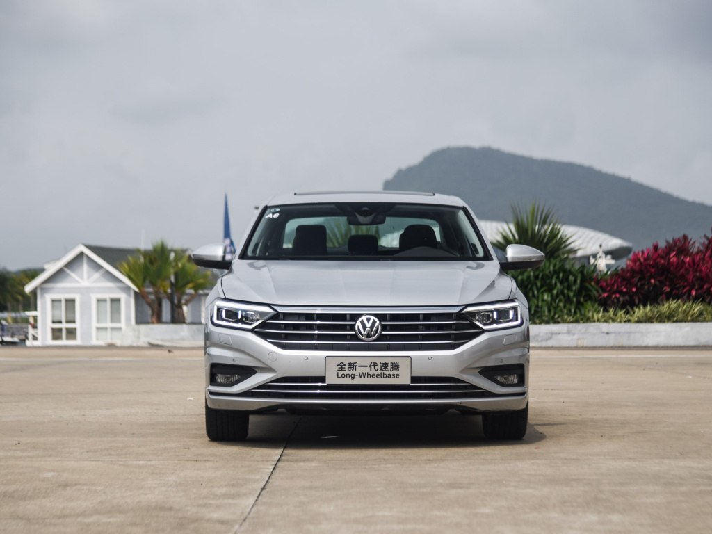 大众速腾2022款1.5t价格及油耗,全新速腾手动挡的油耗