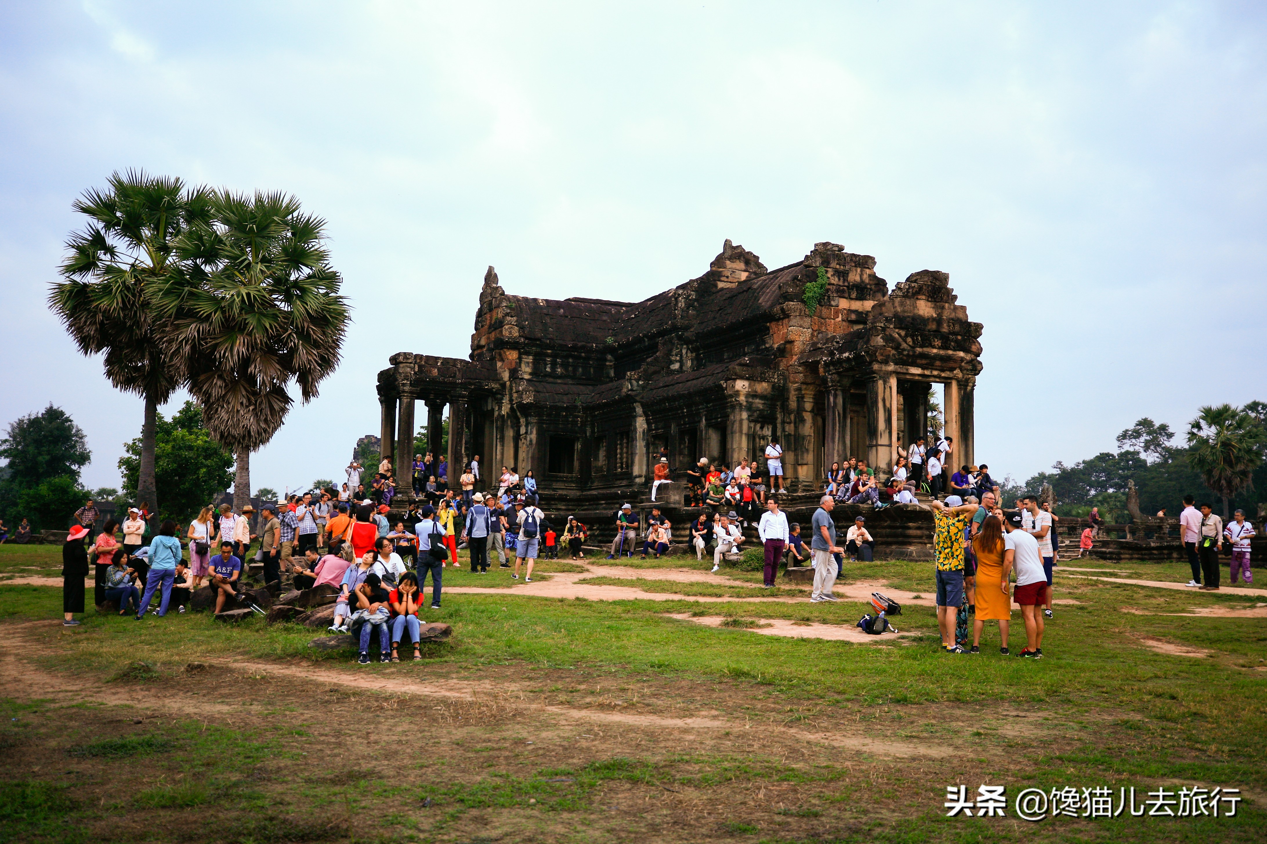 吴哥窟游客,柬埔寨吴哥窟门票是多少钱