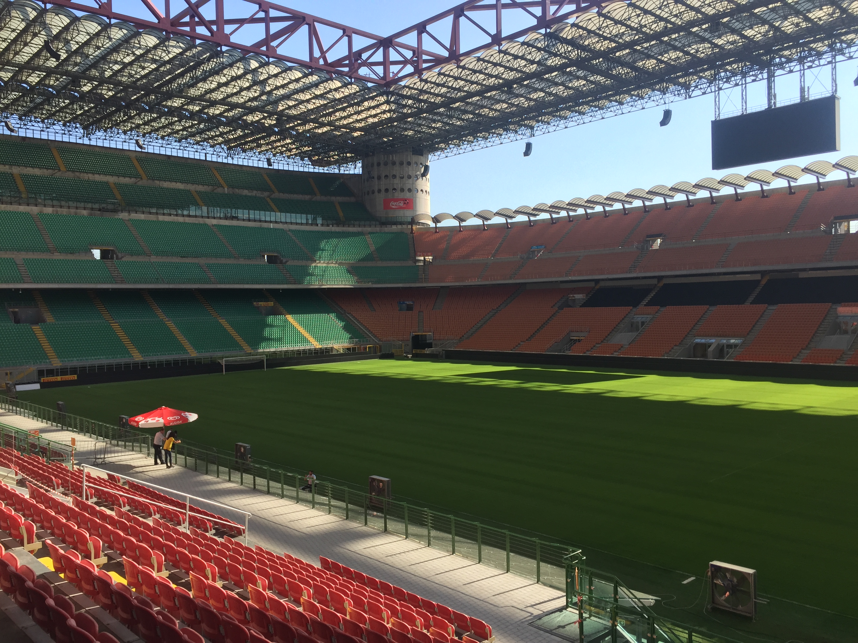 圣西罗战歌,九圣唱粤语歌