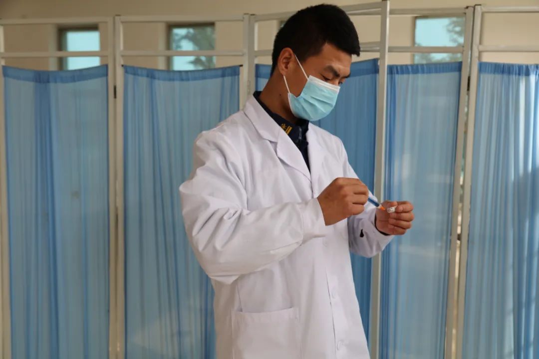 学*党**史践初心|“学、悟、办、开”推动*党**史学习教育走深走实