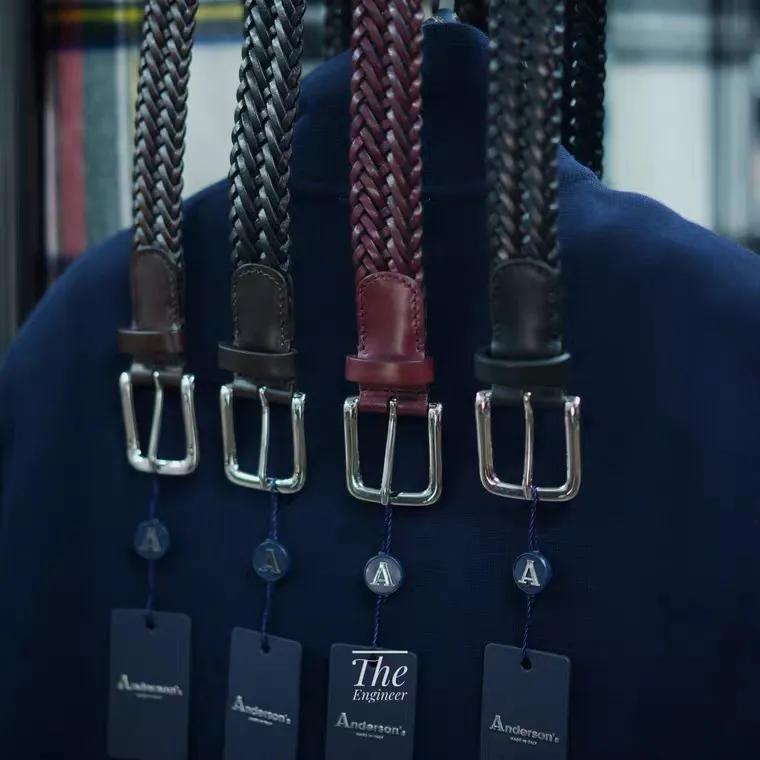 在搭配的海洋里腰带的故事也值得一说