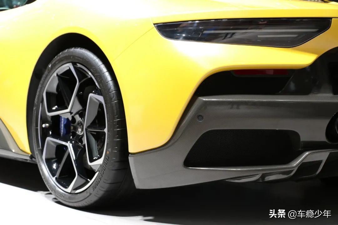 玛莎拉蒂mc20全新最低落地价格,售价210万元玛莎拉蒂mc20全球首发