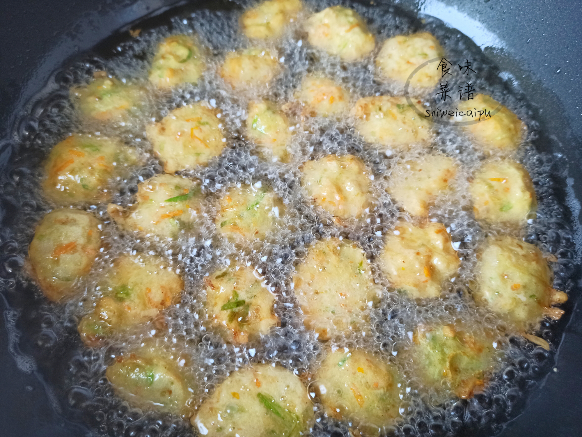 地瓜和白面一起炸丸子的做法,过年必备炸萝卜丸子做法