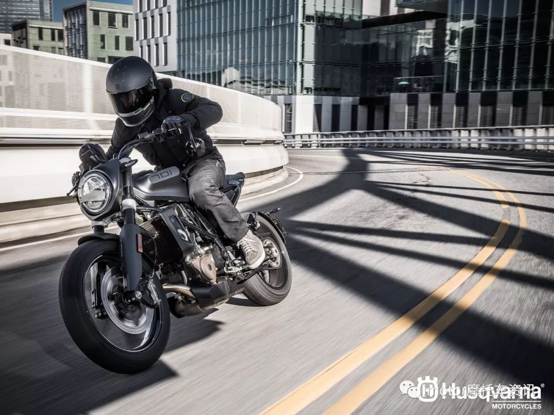 cbr650外观一样的街车,cbr650r复古街车试驾