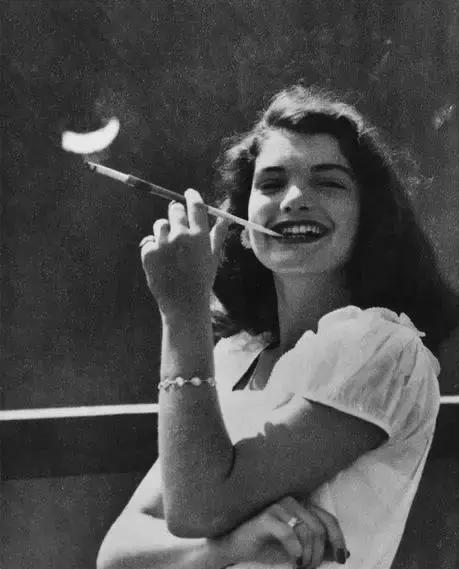 肯尼迪夫人杰奎琳梦露,肯尼迪夫人杰奎琳和玛丽莲梦露