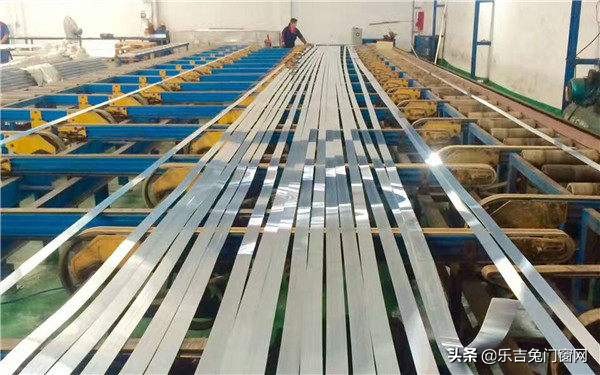 凤铝门窗和凤铝铝材区别,铝合金门窗是中铝好还是凤铝好