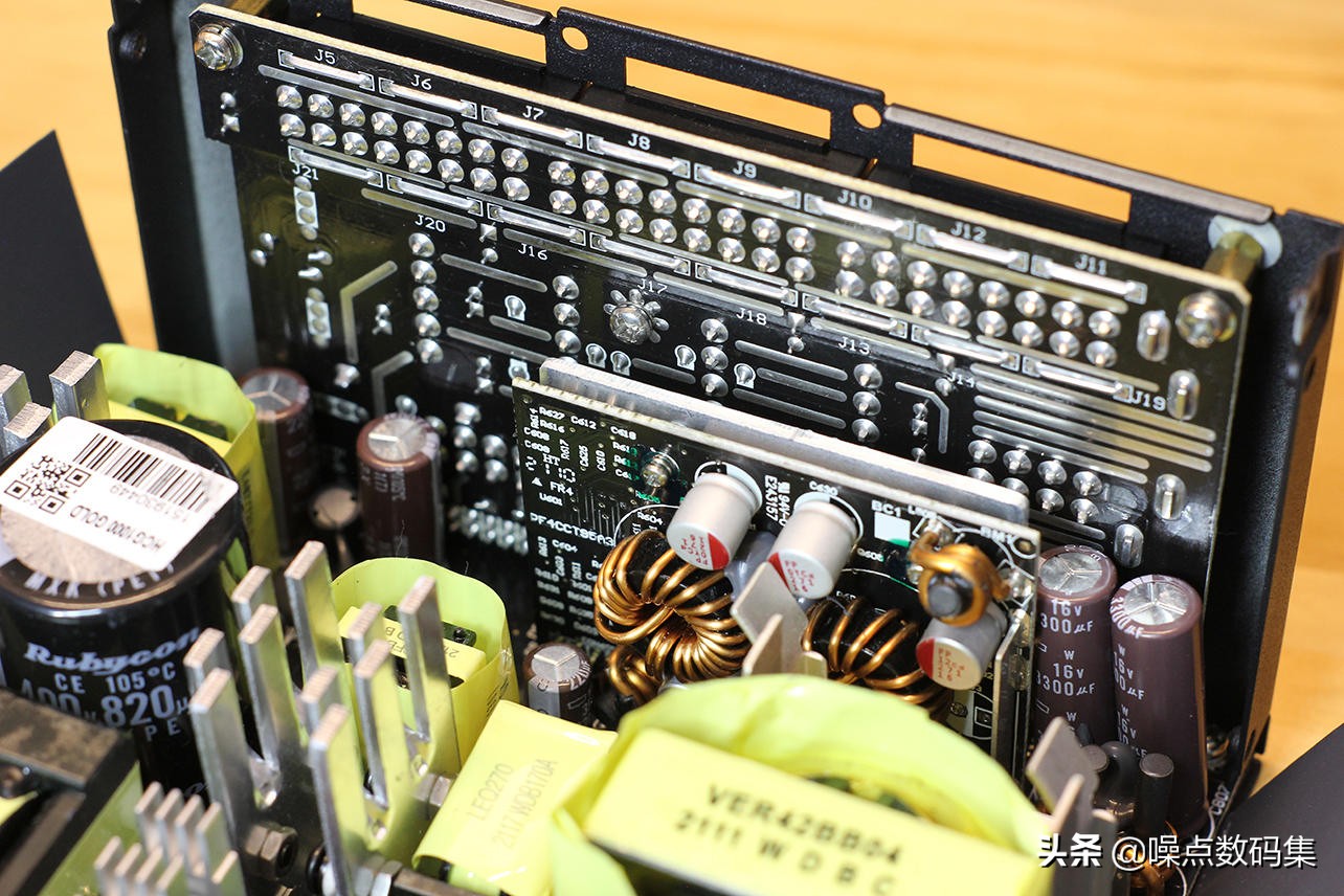 安钛克750w电源拆机,安钛克hcg650w电源安装教程