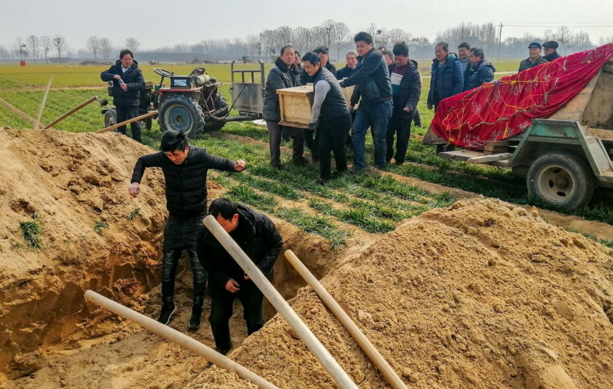 高温融化尸体会留下痕迹吗,高温下尸体会发生什么