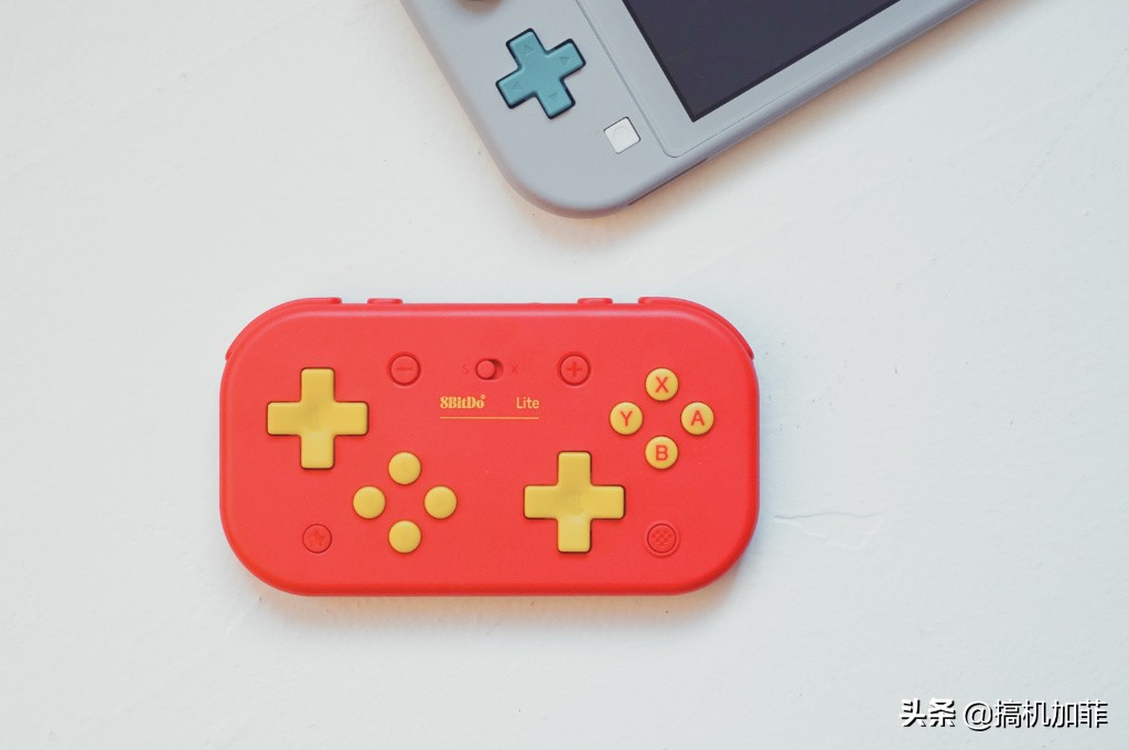 不简单限量版,八位堂lite蓝牙手柄