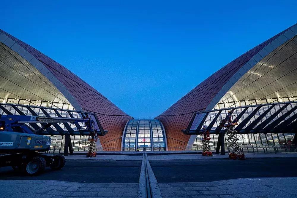 扎哈遗作完整版,大兴机场扎哈遗作