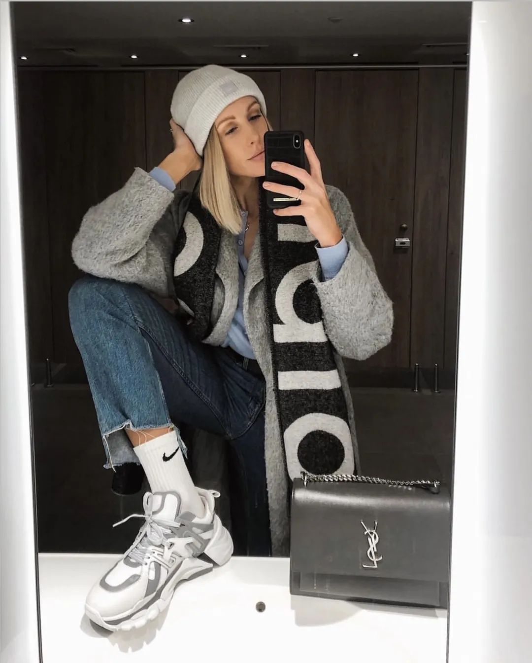 圆脸戴什么帽子比较好,圆脸女孩如何选帽子