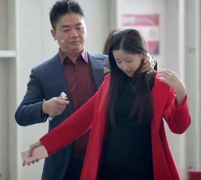 奶茶妹妹与刘强东年龄差距,奶茶妹妹刘强东年龄差