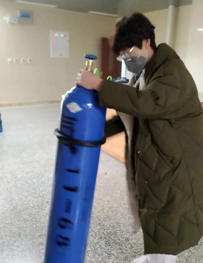 直击一线救护人员,银川市紧急救援中心院前医生