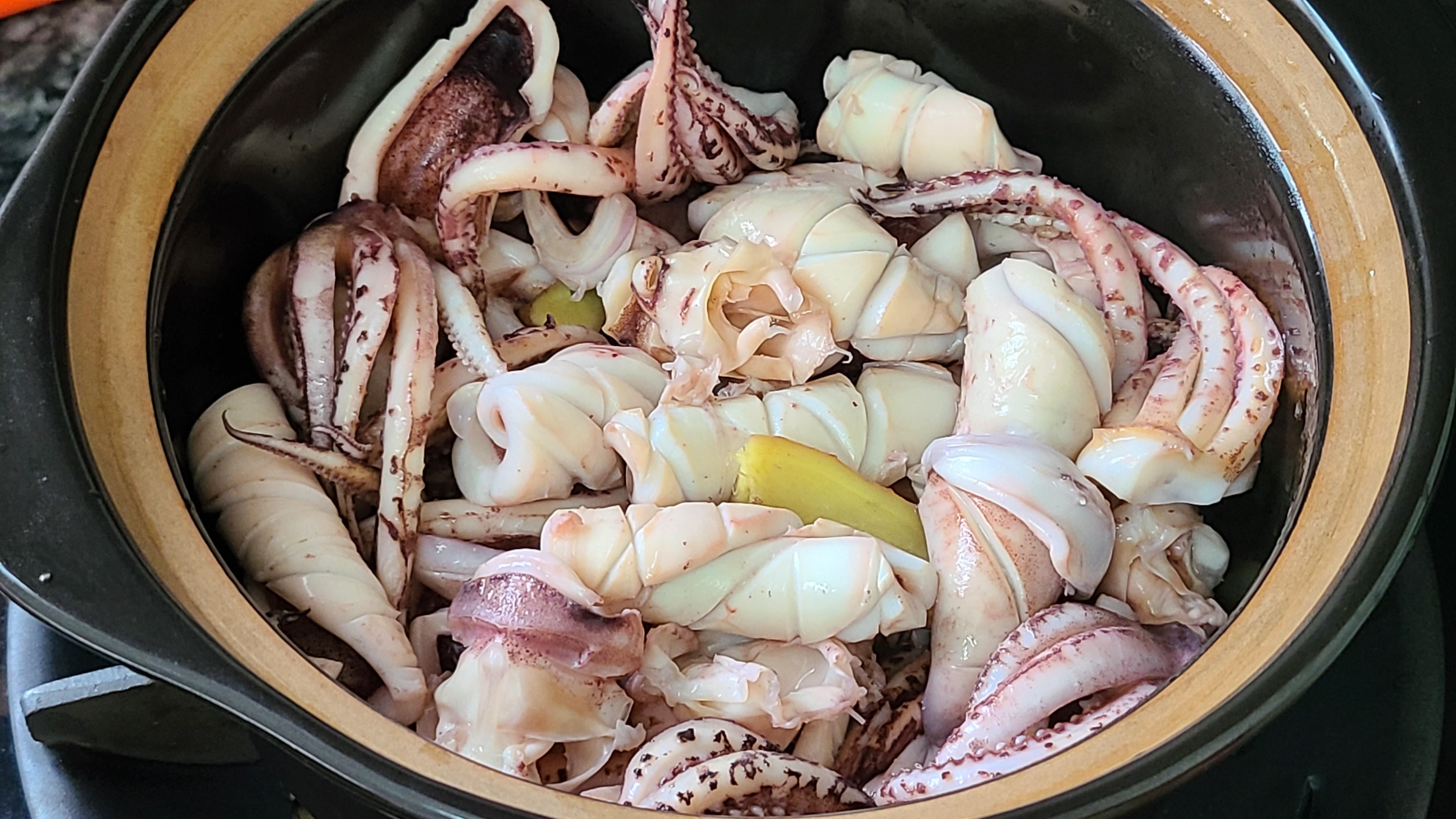 鱿鱼的做法大全简单易学,鱿鱼的家常做法鲜香味美好吃简单