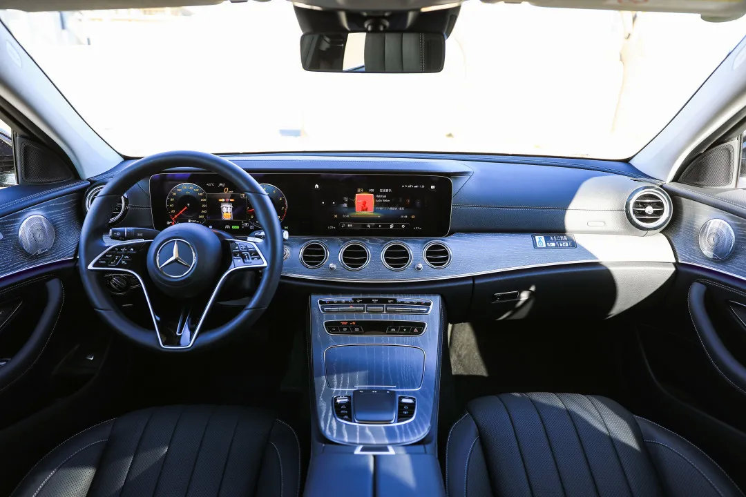 和年轻人在一起感受年轻,2021款奔驰e级进口260试驾