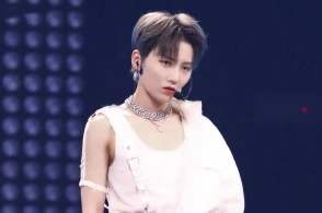 青春有你2总决赛刘雨昕断层出道,青春有你2总决赛舞台刘雨昕