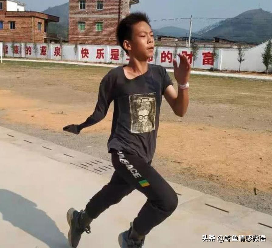 独臂少年的篮球梦,独臂少年篮球梦视频