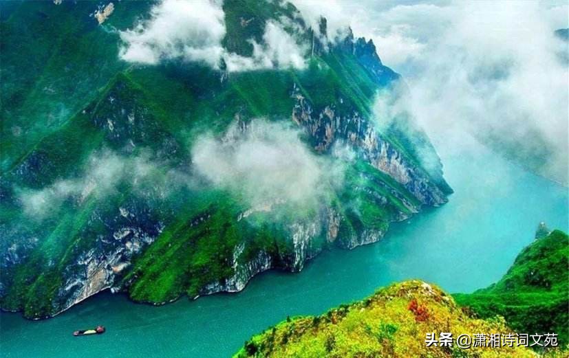 “神女应无恙，当惊世界殊”：再读《水调歌头·游泳》