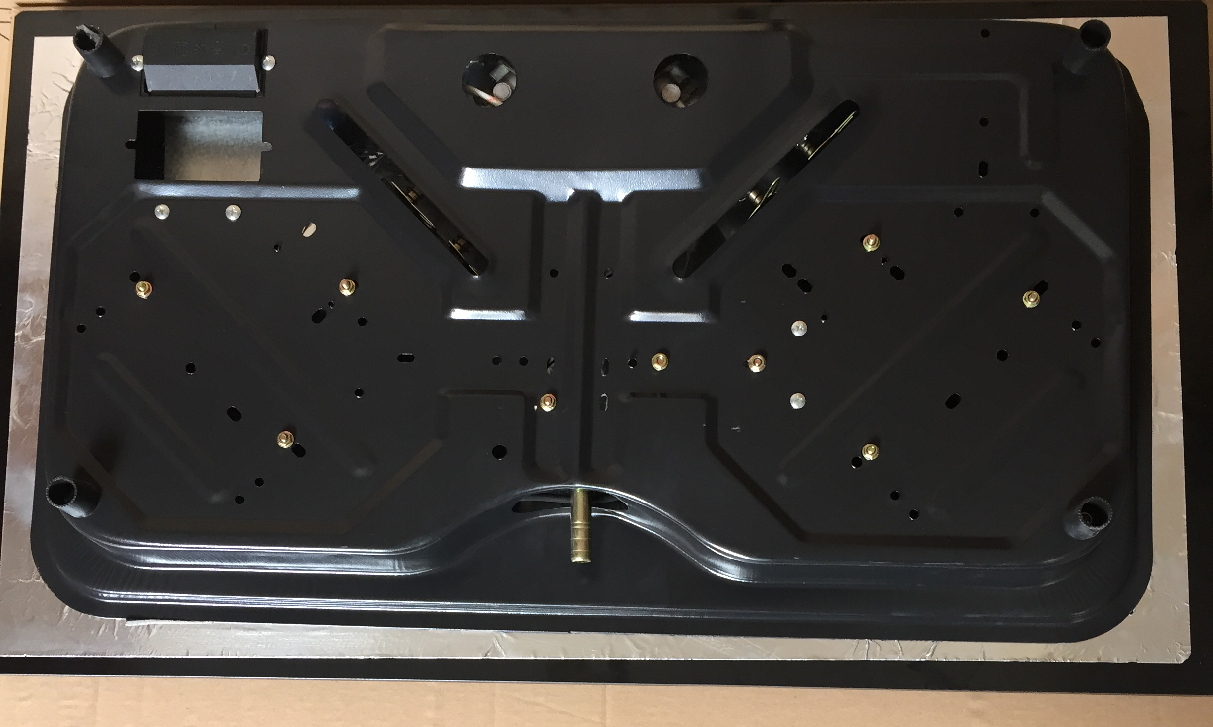 燃气灶打不着火松手就熄灭怎么办,燃气灶打不着火一松手火就灭