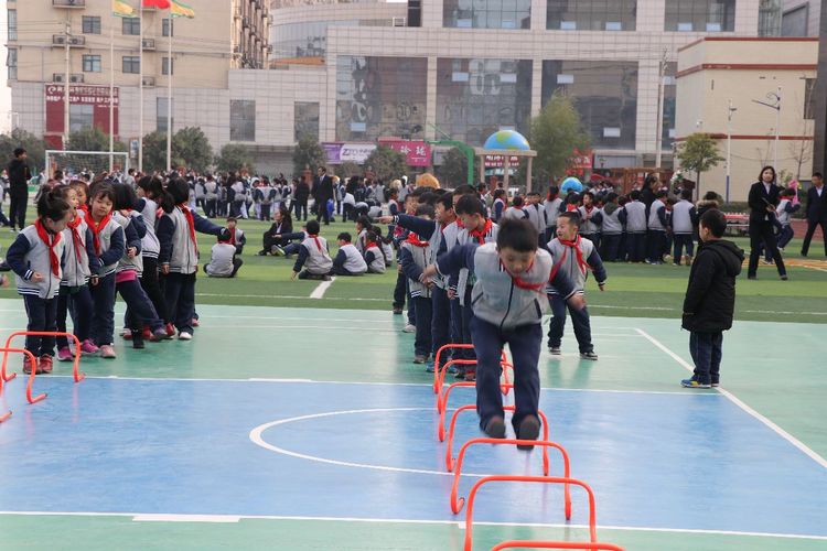 郑州新徽实验学校直播,郑州新徽实验学校喜迎元旦