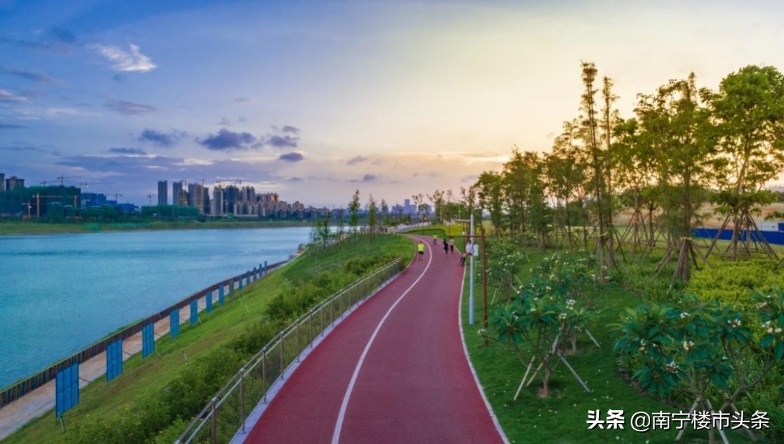 凤岭南滨江最好的楼盘,凤岭滨江板块最新消息