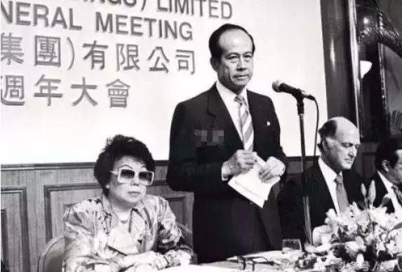 李嘉诚一个人的房产投资,坐拥2400亿的李嘉诚