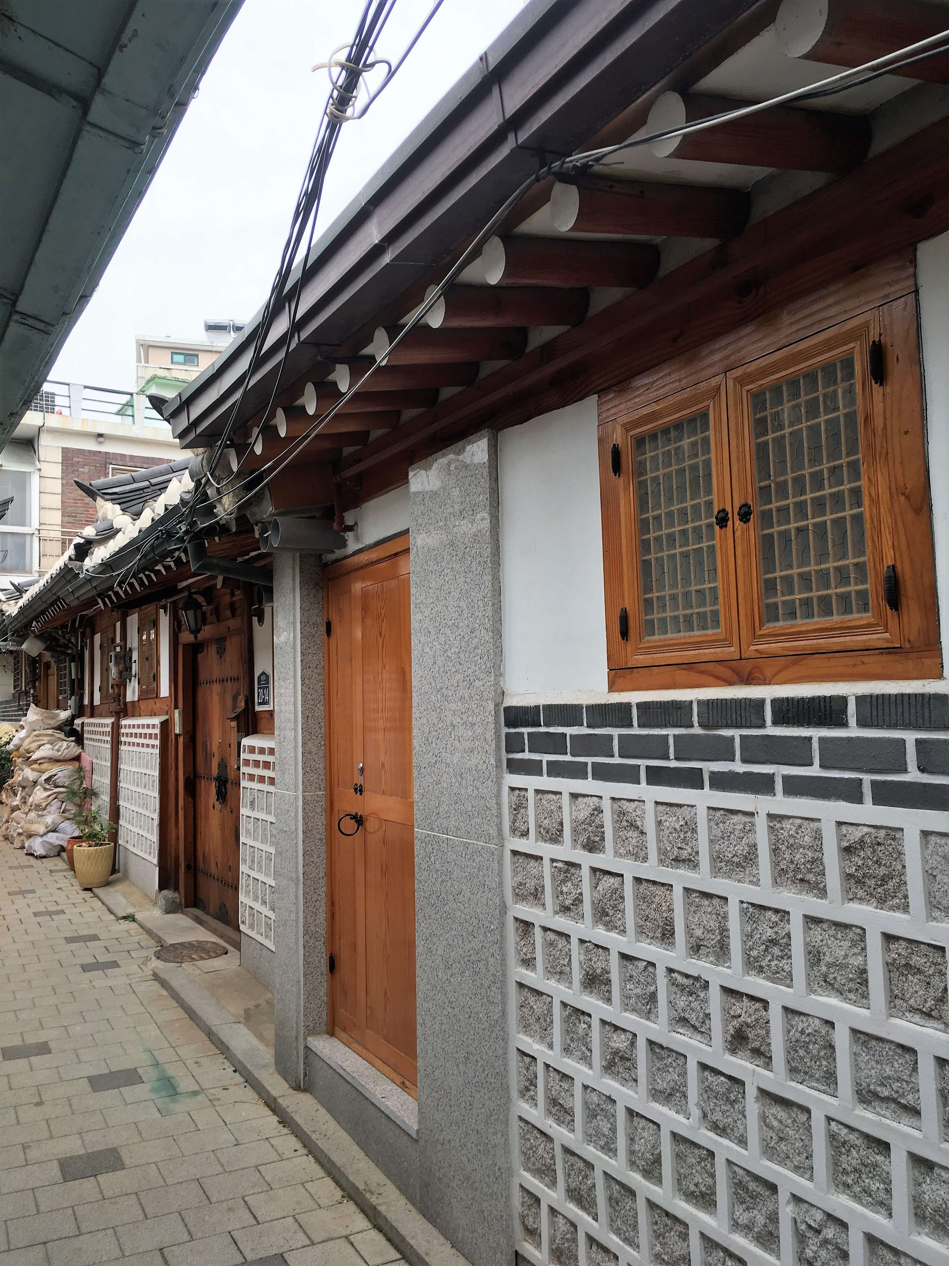 穿上汉服体验传统文化,穿上漂亮的韩服