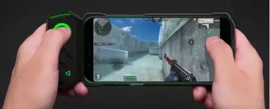 黑鲨红魔哪个好,黑鲨对比红魔