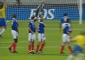 足坛各球星绝技总集,足坛巨星独门绝技