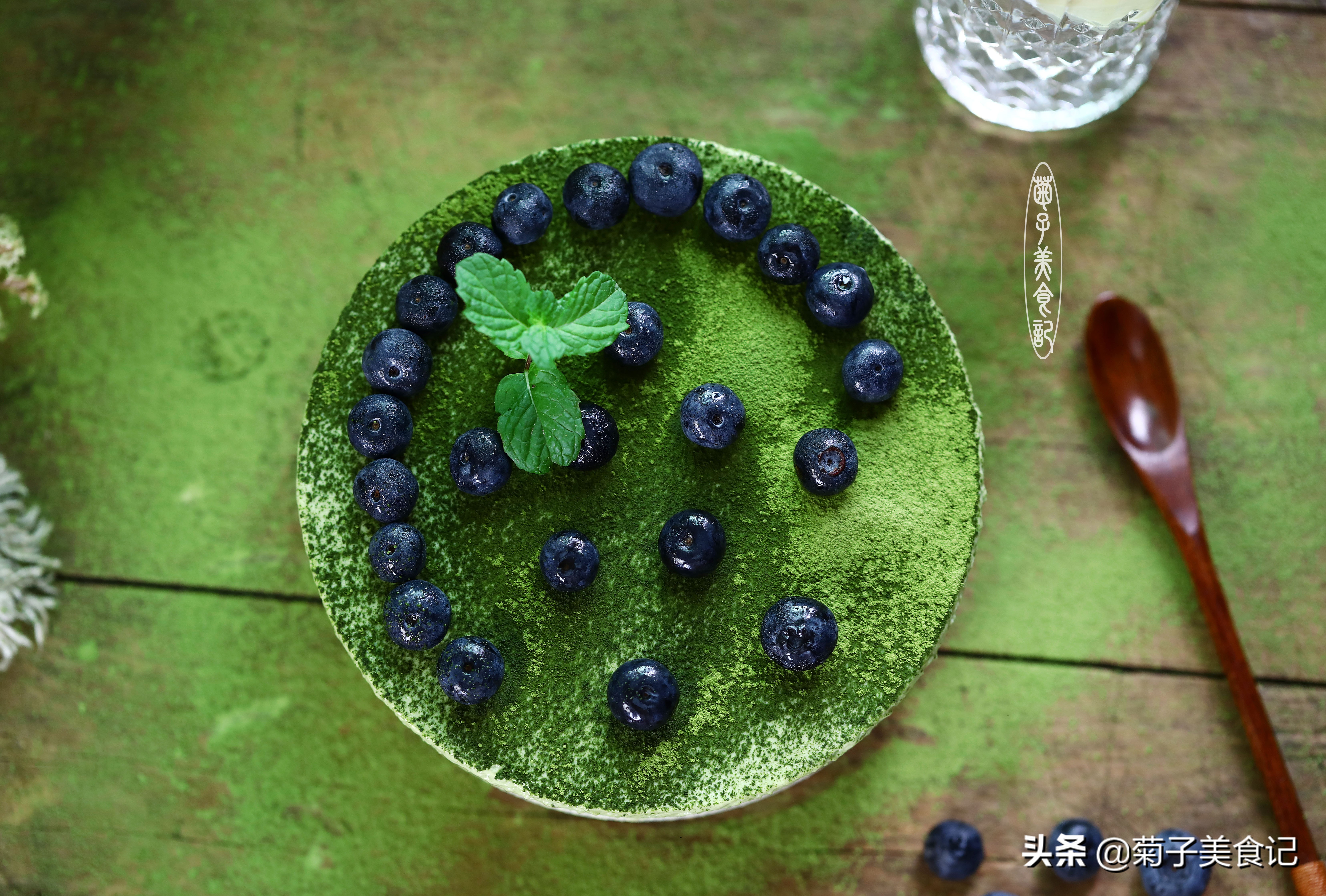 超级美味的抹茶蛋糕,夏季甜点清新抹茶慕斯