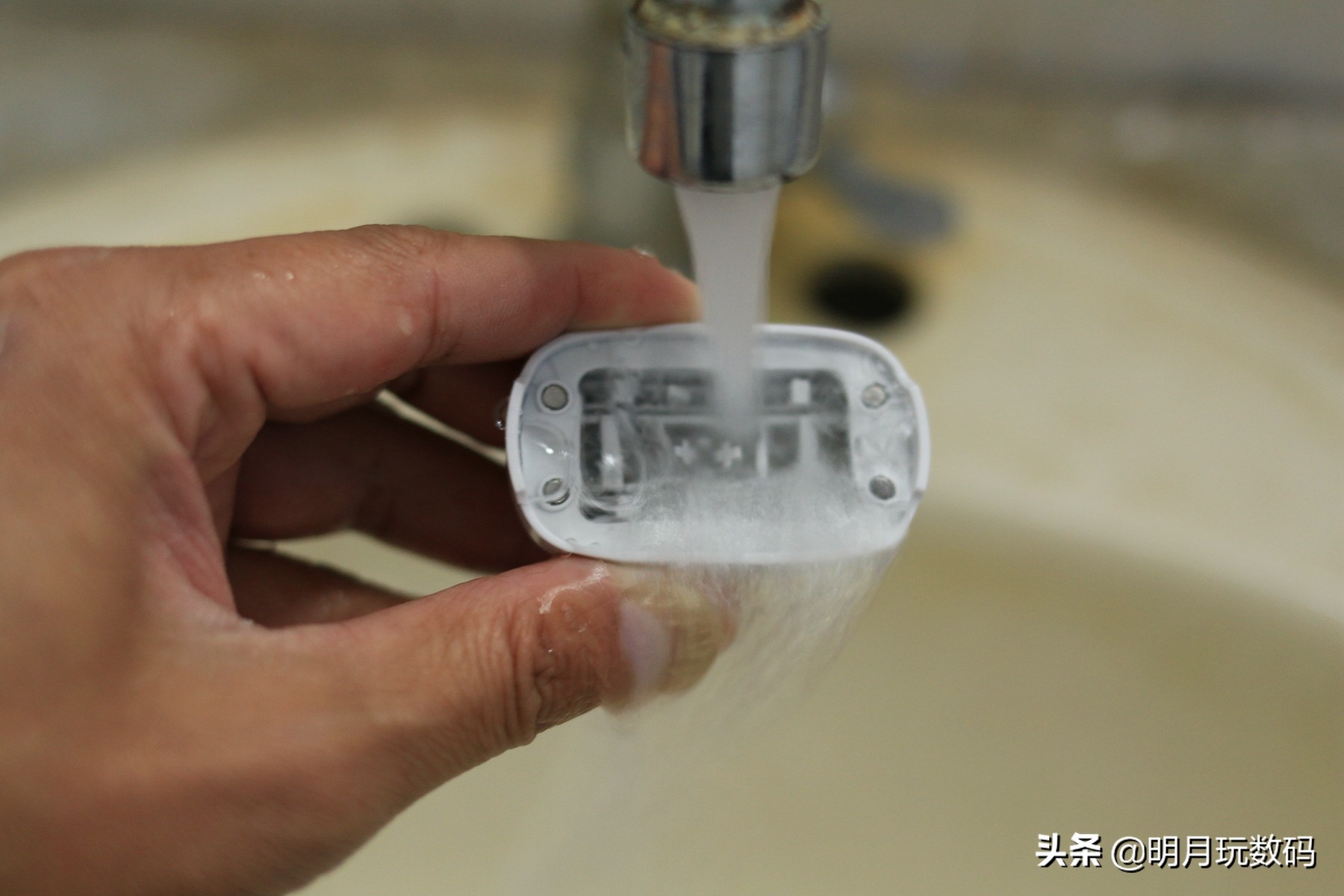 最好用的迷你剃须刀测评,飞利浦剃须刀哪款最好最实用测评