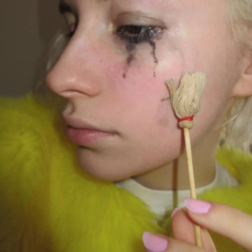 她用菜叶、香蕉做成艺术品,把“人体”艺术玩到极致,圈粉57万