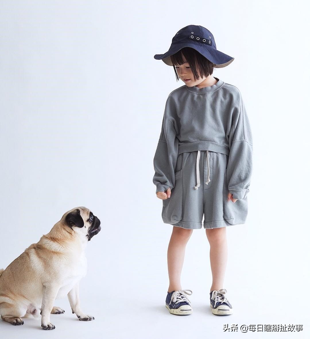 日系的童话少女，童装的盐系，大地色系的时尚打开方式