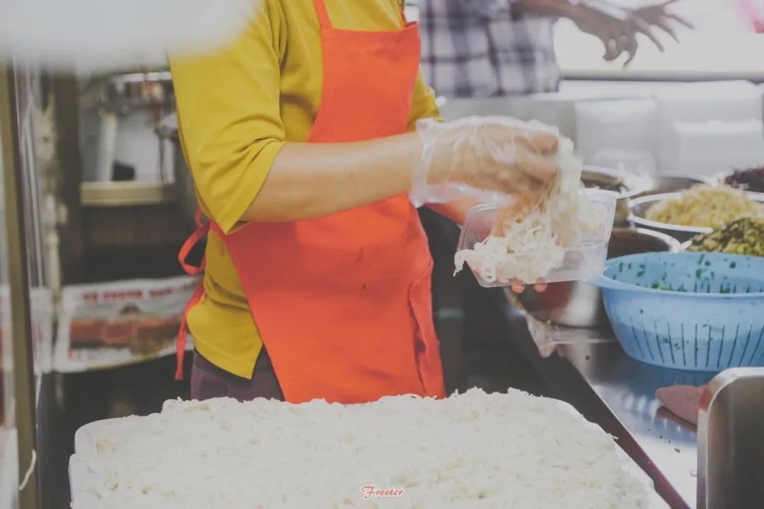 这碗粉说不上哪里好，但就是谁也替代不了...