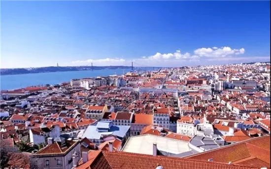 行走的老钱：私奔去浪漫的“两牙”