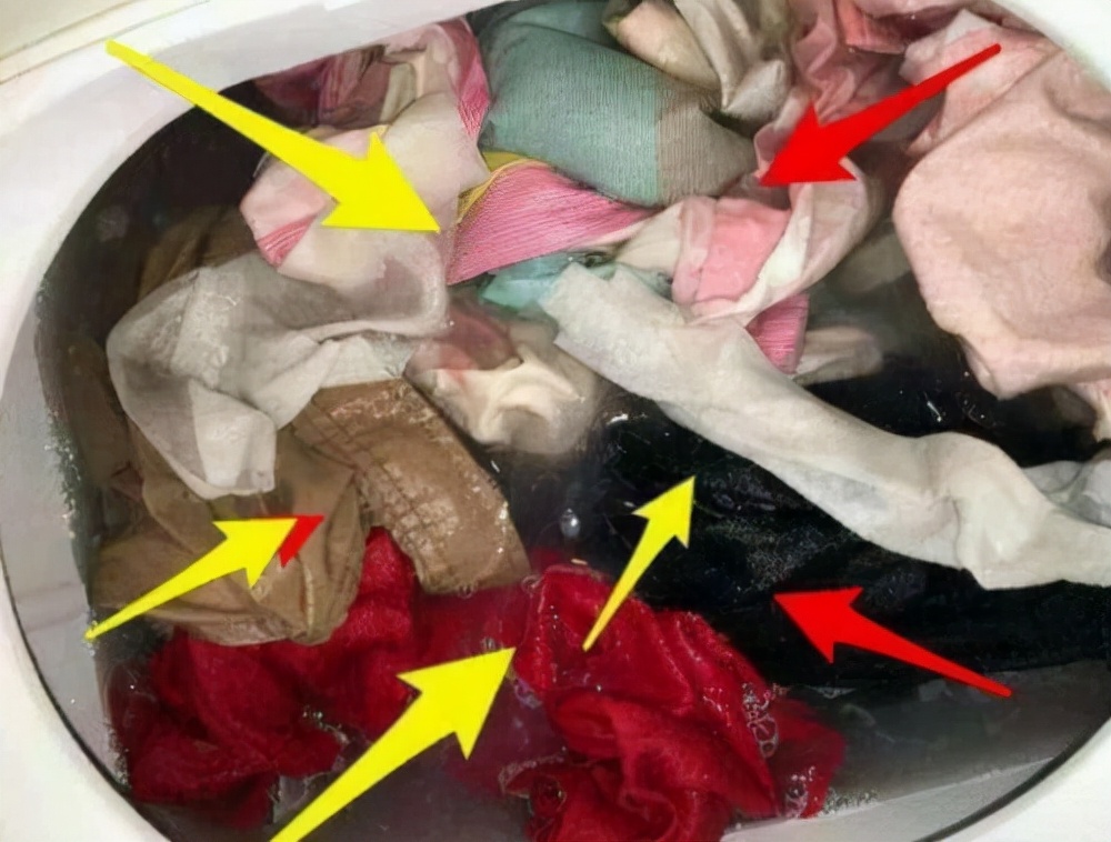 内裤太脏长期不换的危害,生理期内裤脏了多久洗