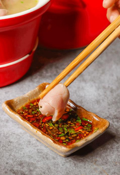 Wow~穿红衣就免单117！这家店到底什么来头！