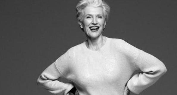 50岁邓文迪离婚后生活曝光,邓文迪离婚以后干什么