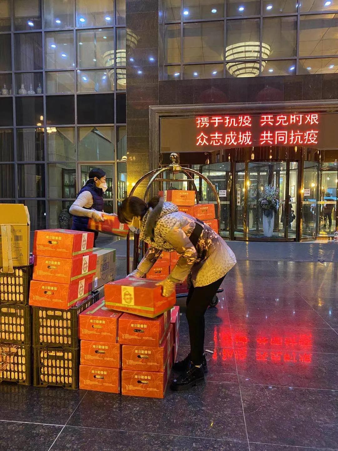 他们重组变身为抗疫的“擎天柱”