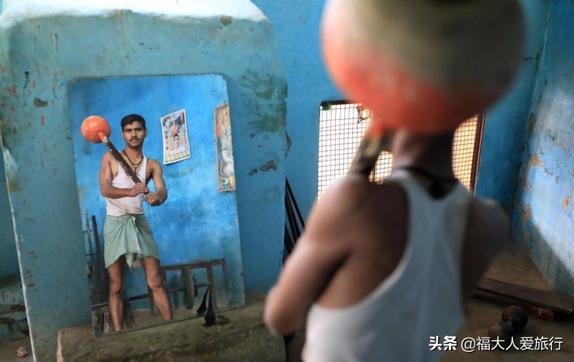 印度传统库什蒂表演者，泥坑里面讨生活，每天除了训练还是训练