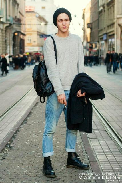 马丁靴怎么穿才能穿出存在感,哪些品牌马丁靴比较好搭配