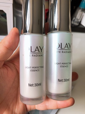 一个夏天晒成黑人，这瓶美白精华还你白皙皮肤