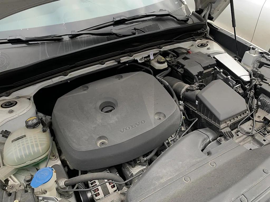 最新沃尔沃xc40试驾视频,深度试驾沃尔沃xc40最低配