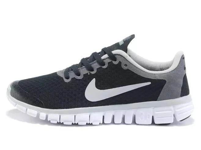 飞织鞋哪款最好,耐克的飞织技术比国产鞋好很多吗