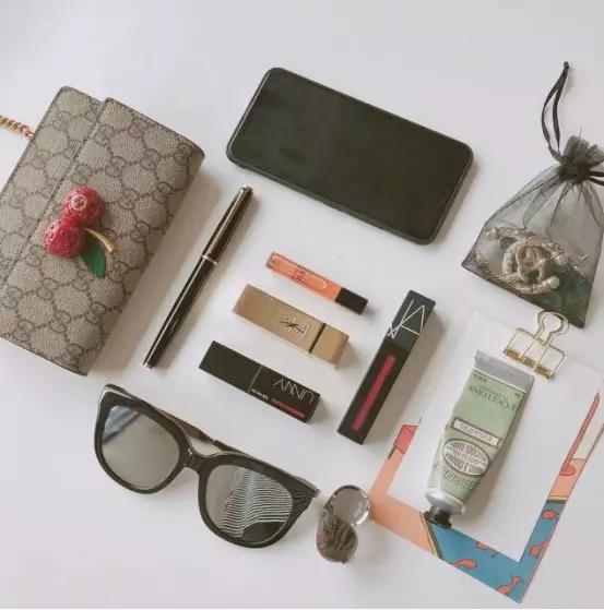 whatsinmybag英语怎么读,whatsinmybag书包介绍